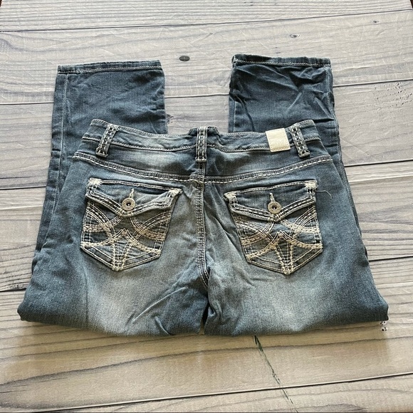 ✅HOST Pick✅ Maurices Cropped Jeans, Size 3/4 - Picture 3 of 9